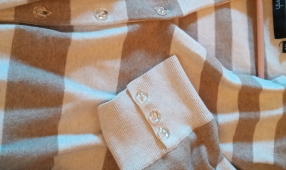 Kersh- Button down, Ardene-romper, Mossimo-poncho - Picture 6 of 7